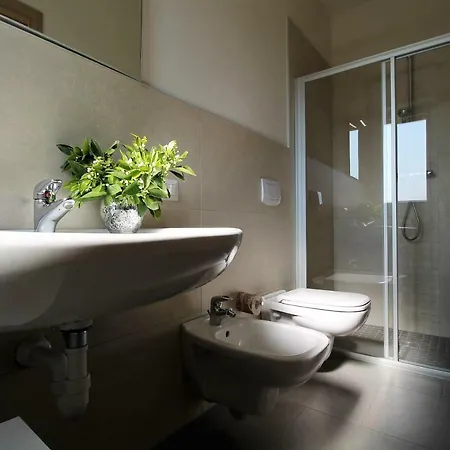 Felice アパートホテル