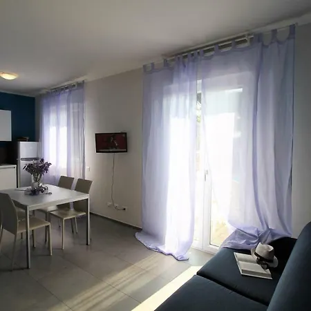 Felice سيلي ليجور