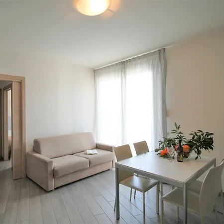 アパートホテル Felice