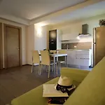 Lägenhetshotell Felice 4*