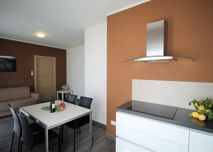 Felice Aparthotel 4*